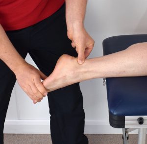 Tratamiento quiropráctico de piernas y extremidades inferiores